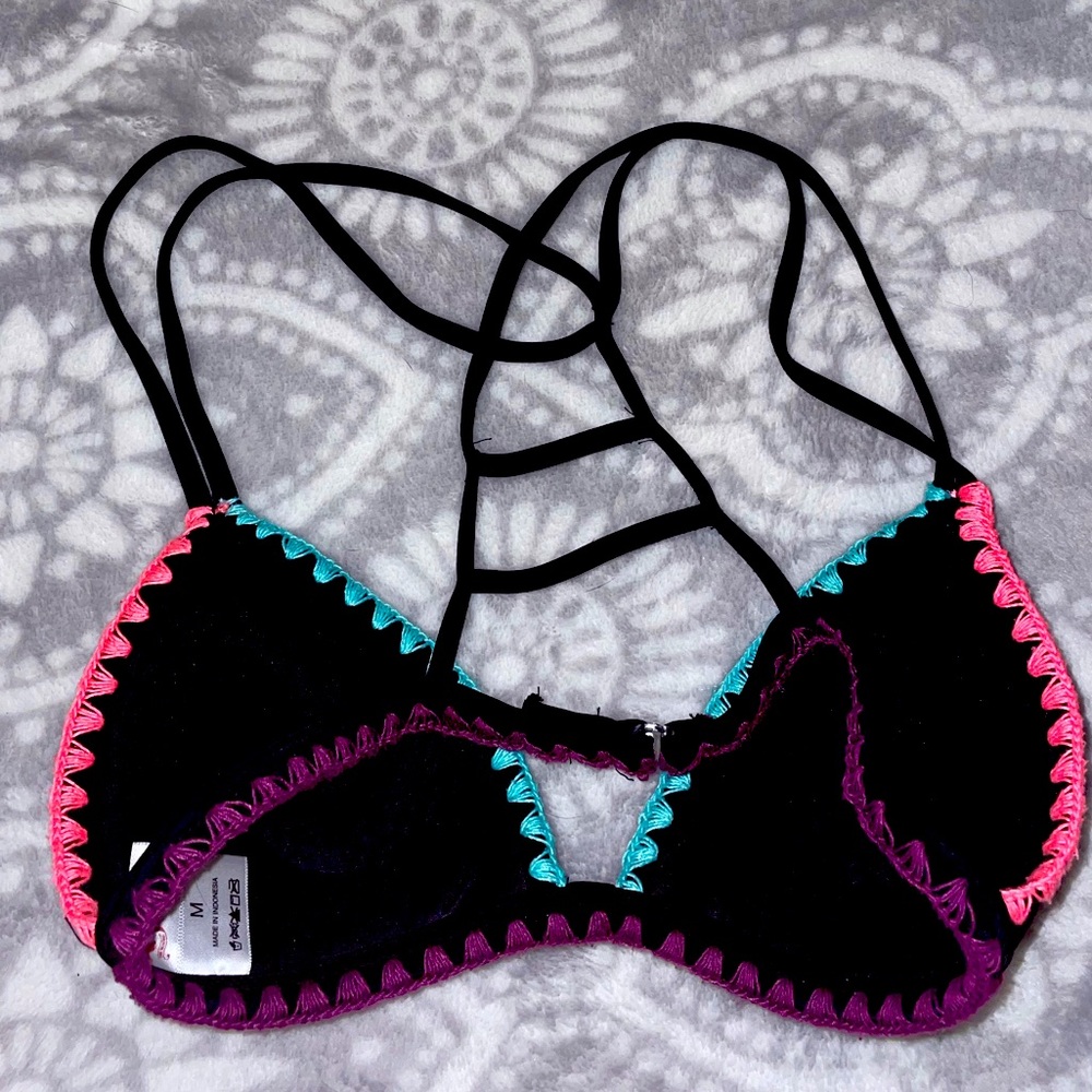 Arizona Crisscrossed Razorback Crochet Trim Black Bikini Set - Picture 3 of 7